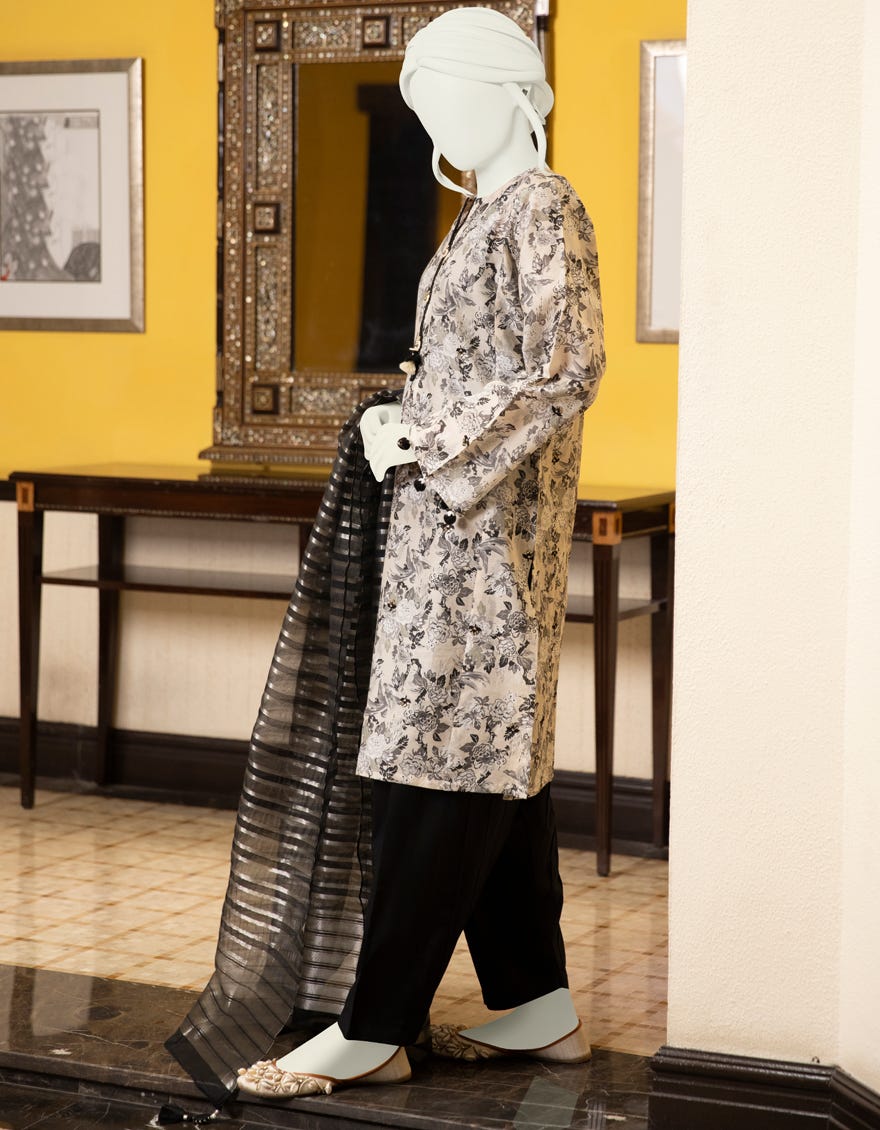 JLAWN-S-JDS-22-1062 Scarlet