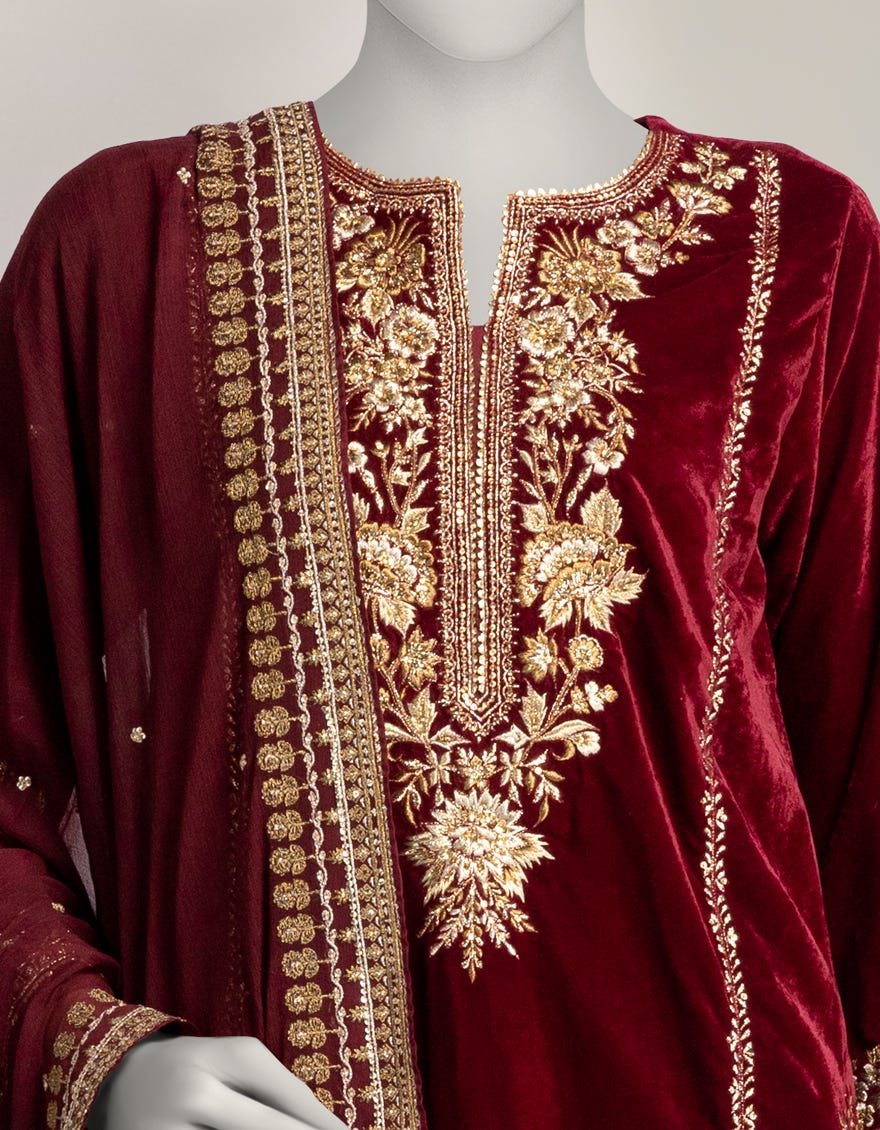 maroon-velvet-embroidered-unstitched-3pc-jfu25720u