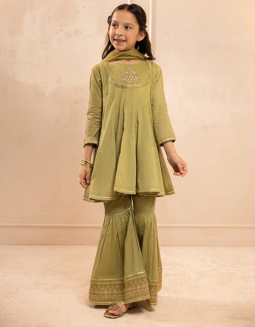 GREEN LAWN SILK EMBROIDERED 3PC STITCHED