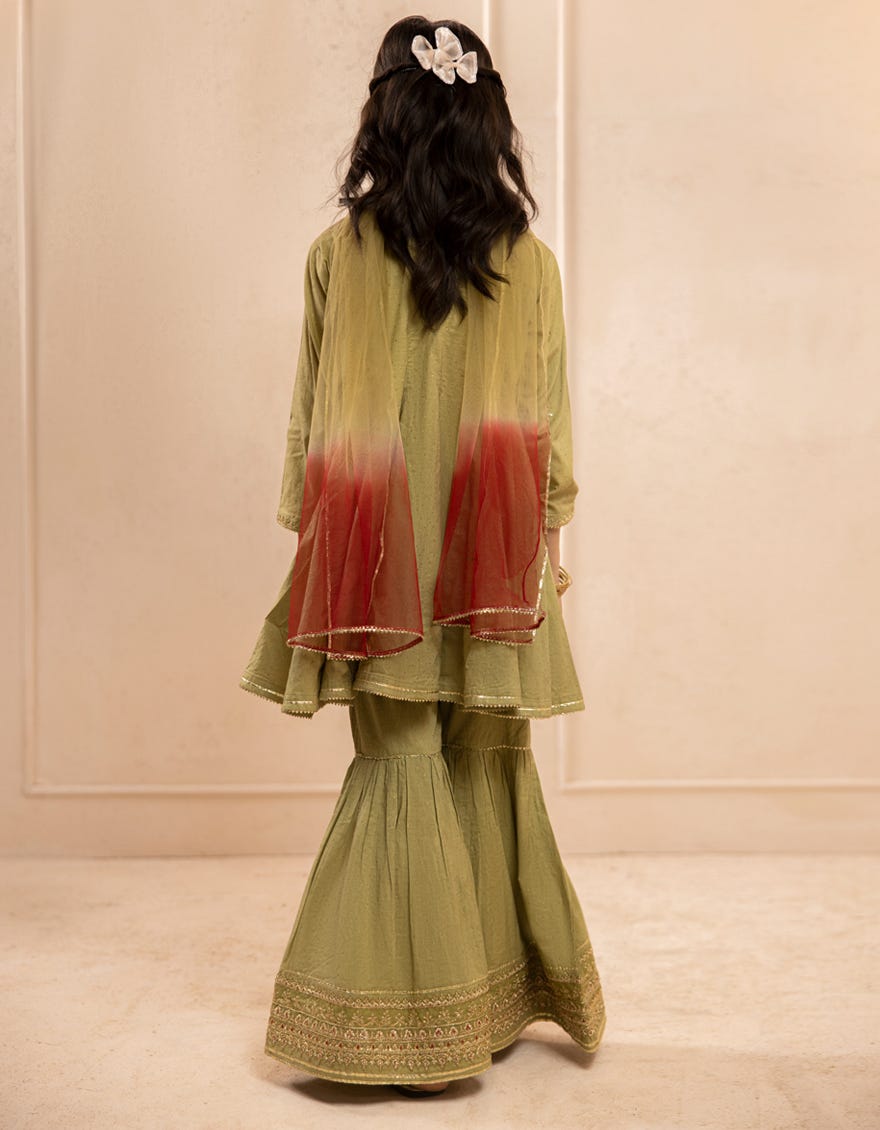 GREEN LAWN SILK EMBROIDERED 3PC STITCHED