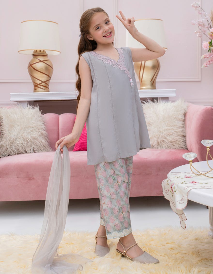 GREY SILK EMBROIDERED 3PC STITCHED