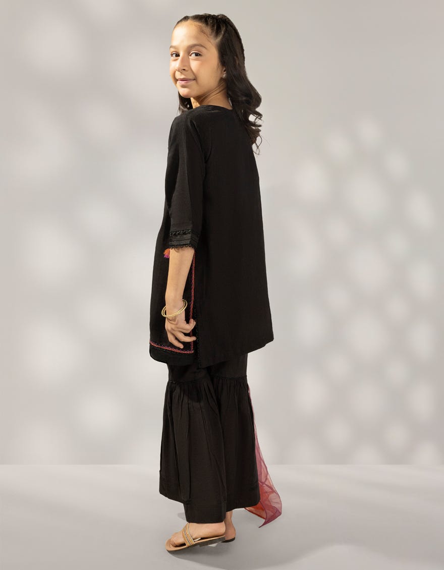 black-khaddar-slub-embroidered-3pc-stitched-jgp251606s