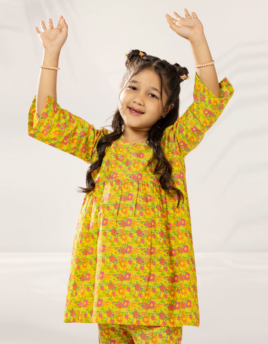 yellow-lawn-printed-2pc-jgst255652s
