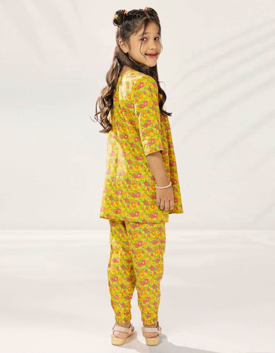 yellow-lawn-printed-2pc-jgst255652s