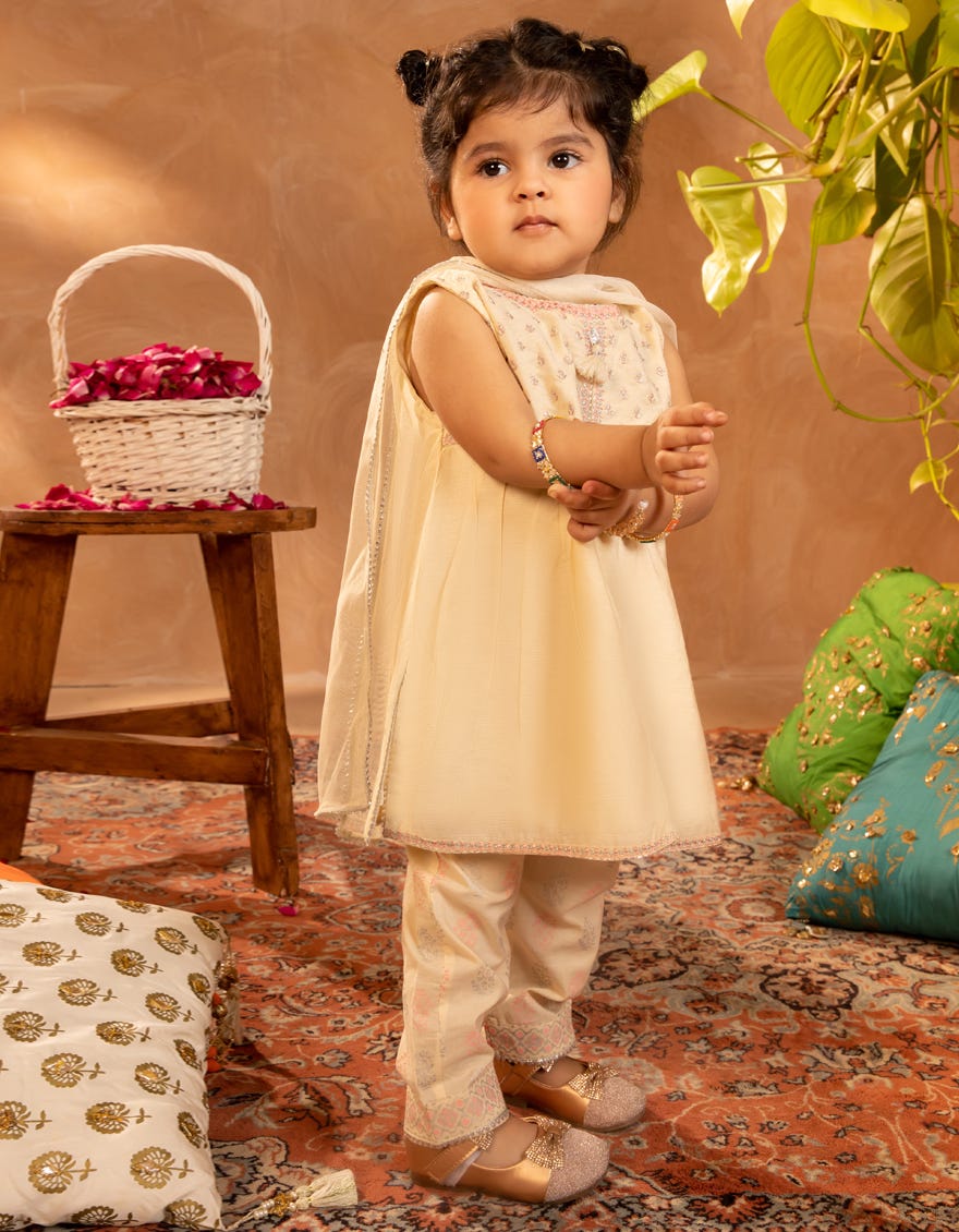 OFF WHITE COTTON SILK EMBROIDERED 3PC STITCHED