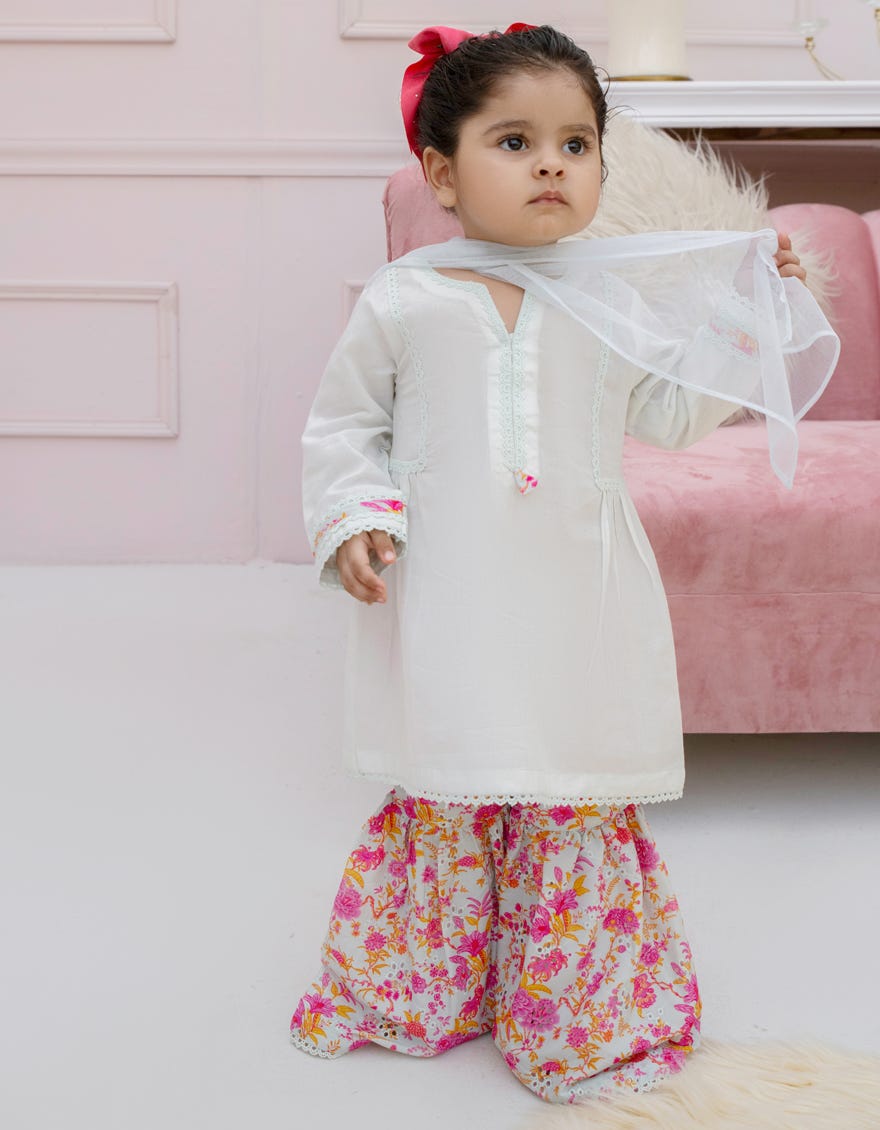 GREEN LAWN DYED 3PC STITCHED