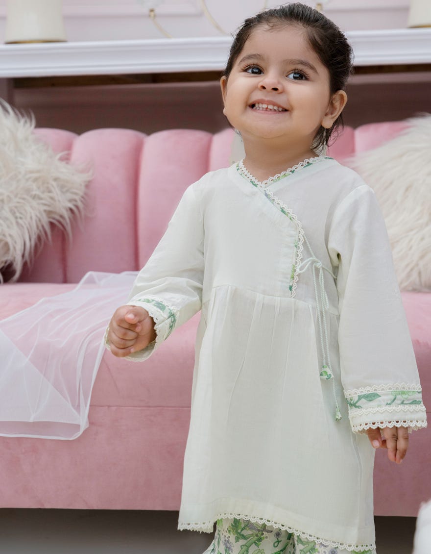 OFF WHITE LAWN DYED 3PC STITCHED