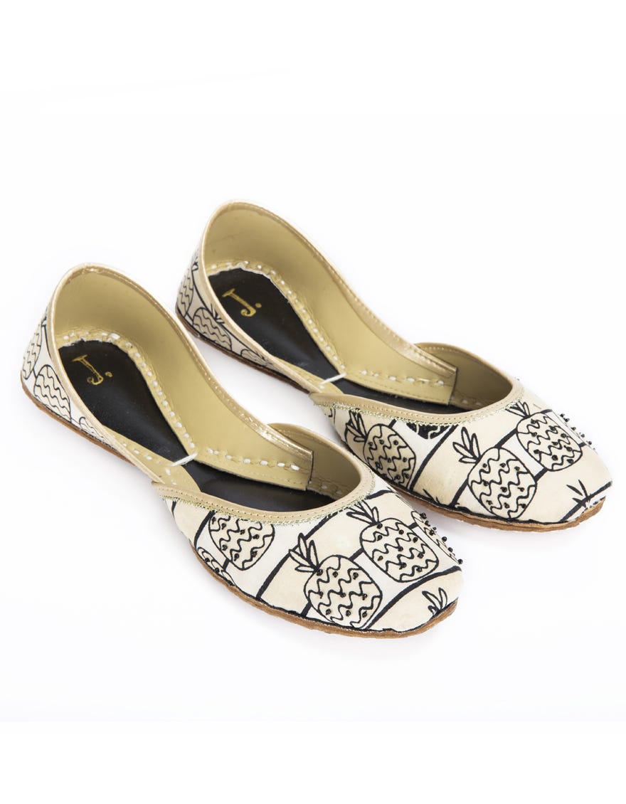 jj-lkh-131-19-fb-pineapple