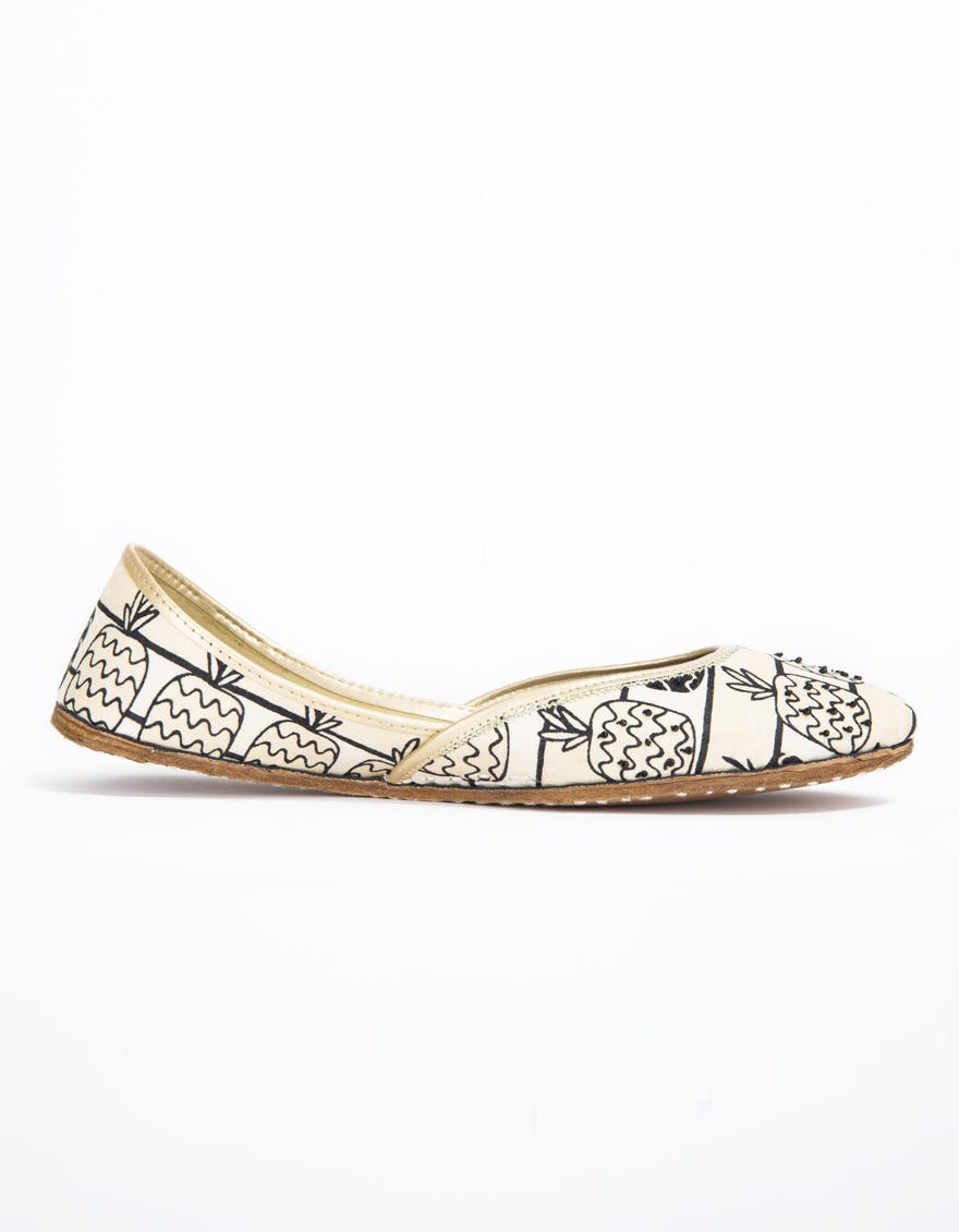 jj-lkh-131-19-fb-pineapple