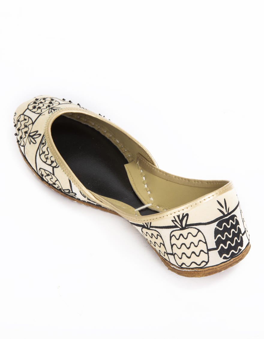 jj-lkh-131-19-fb-pineapple