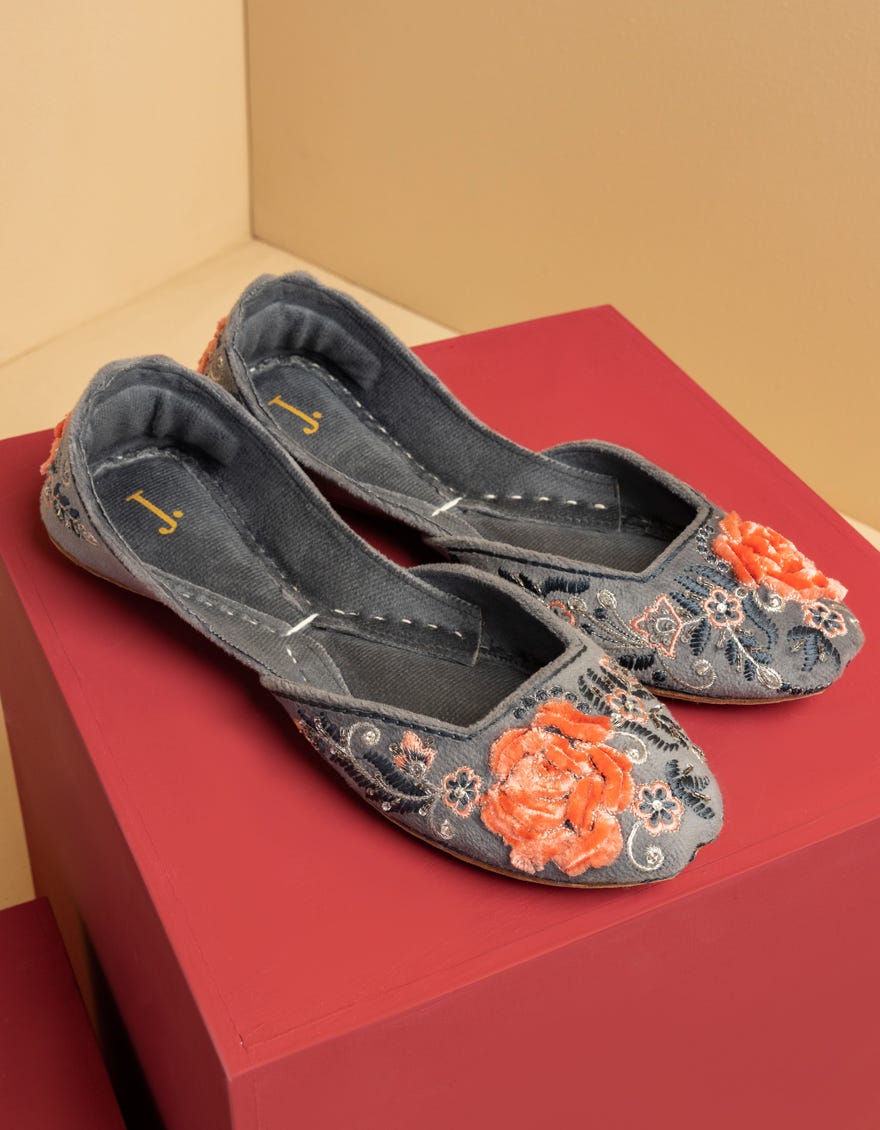 GREY KHUSSA | JJ-LKH-25-341