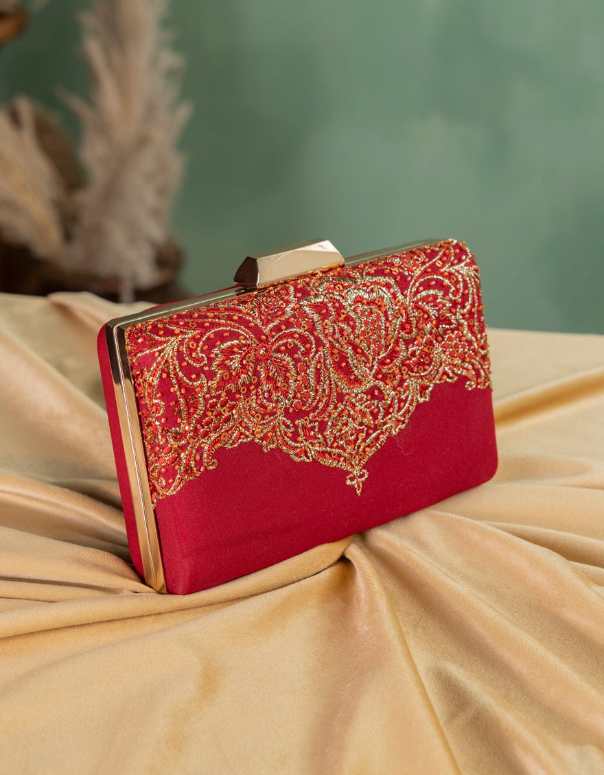 RED CLUTCH