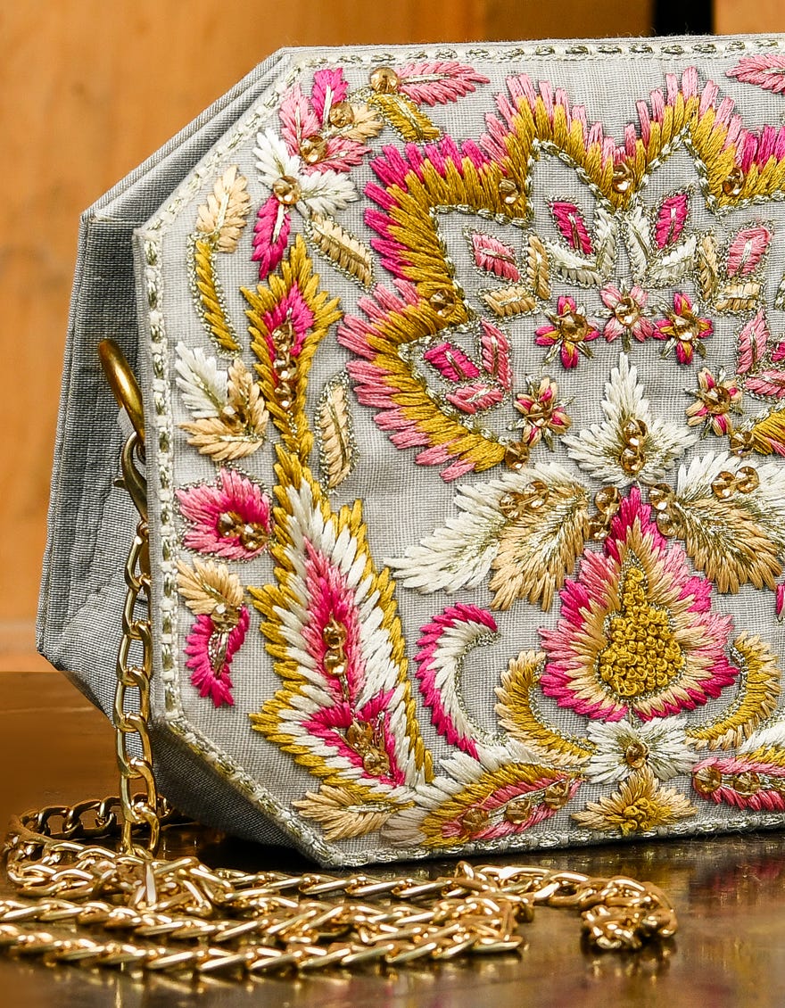 LIGHT GREY HANDBAG | JJIBL-22-010