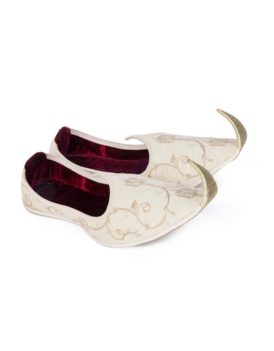 brown-khussa-jjkh-a-560