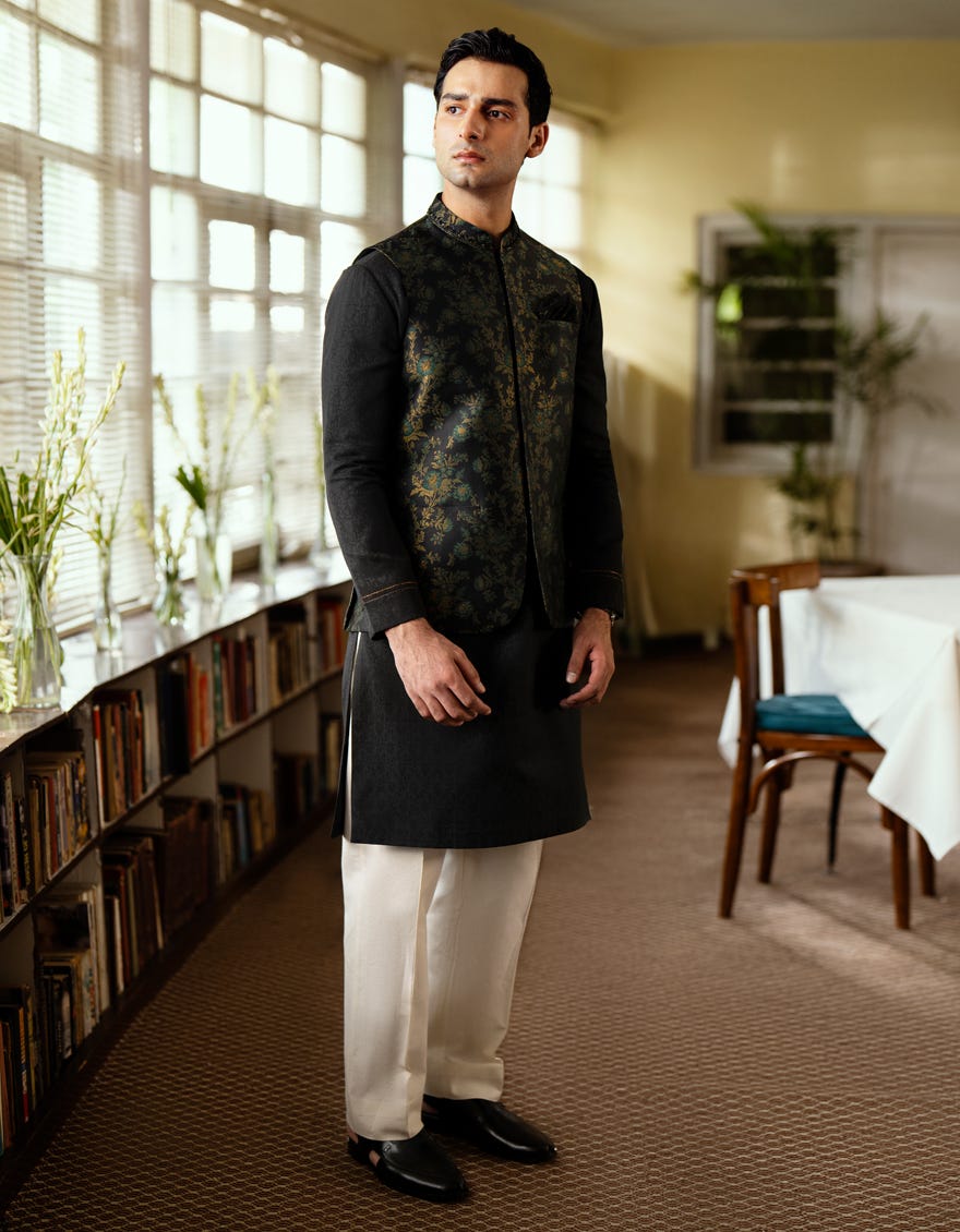 black-blended-waistcoat-jjvca33374