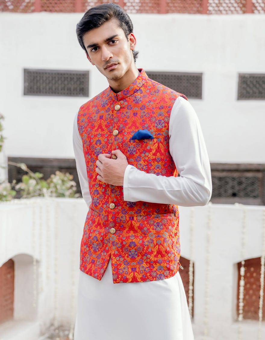 GOLD WAISTCOAT | JJVC-A-48137