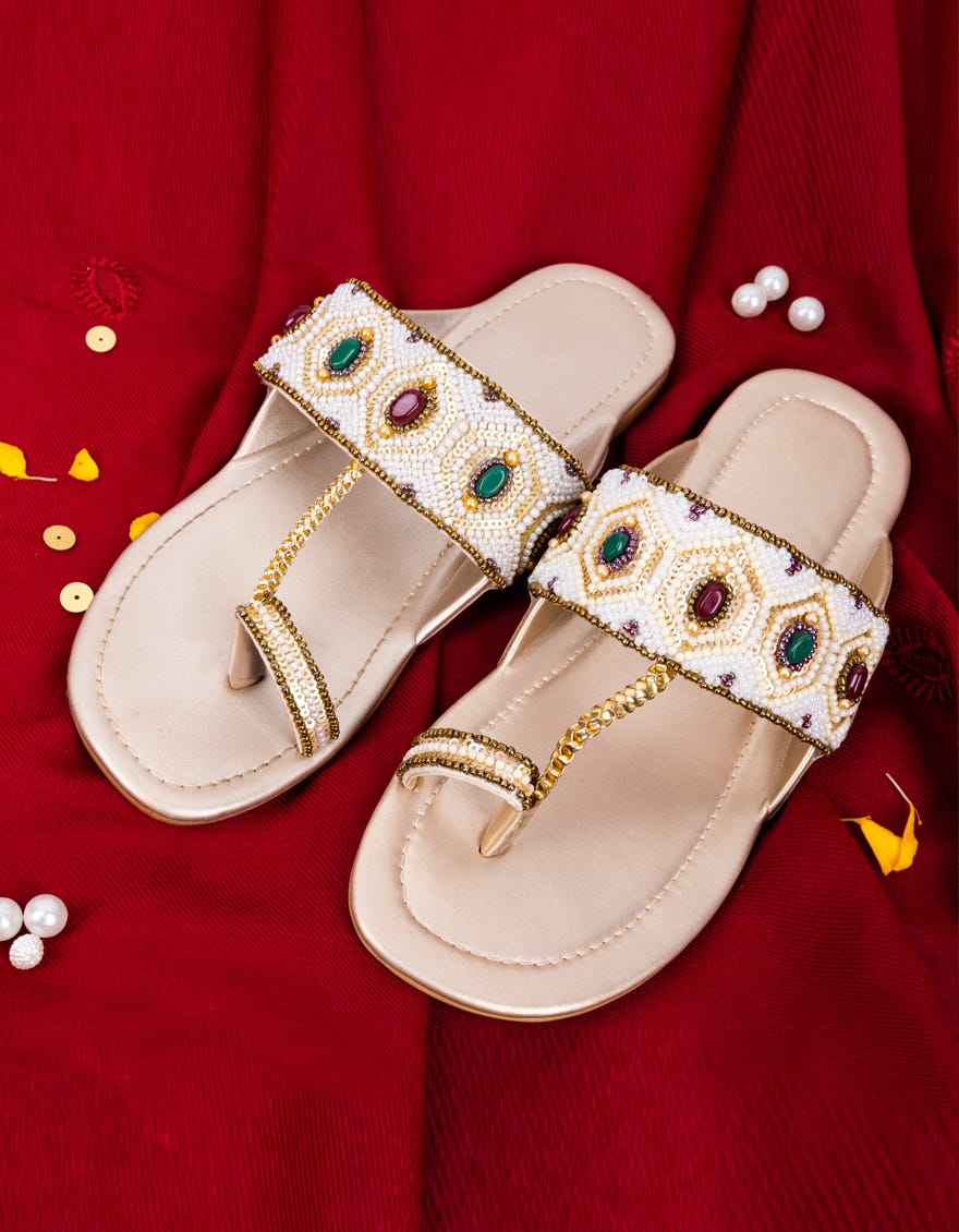 off-white-chappal-jlfwc-23-019