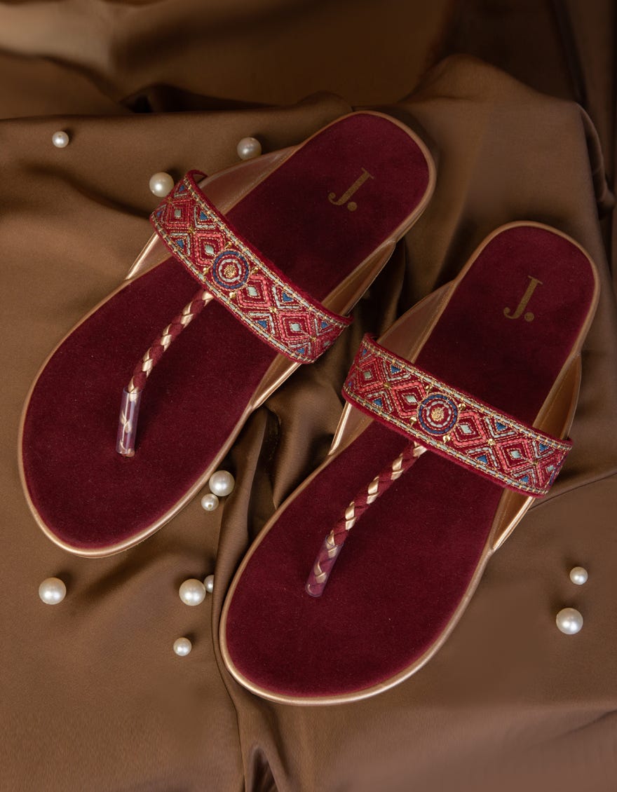 MAROON SUEDE KOLHAPURI CHAPPAL