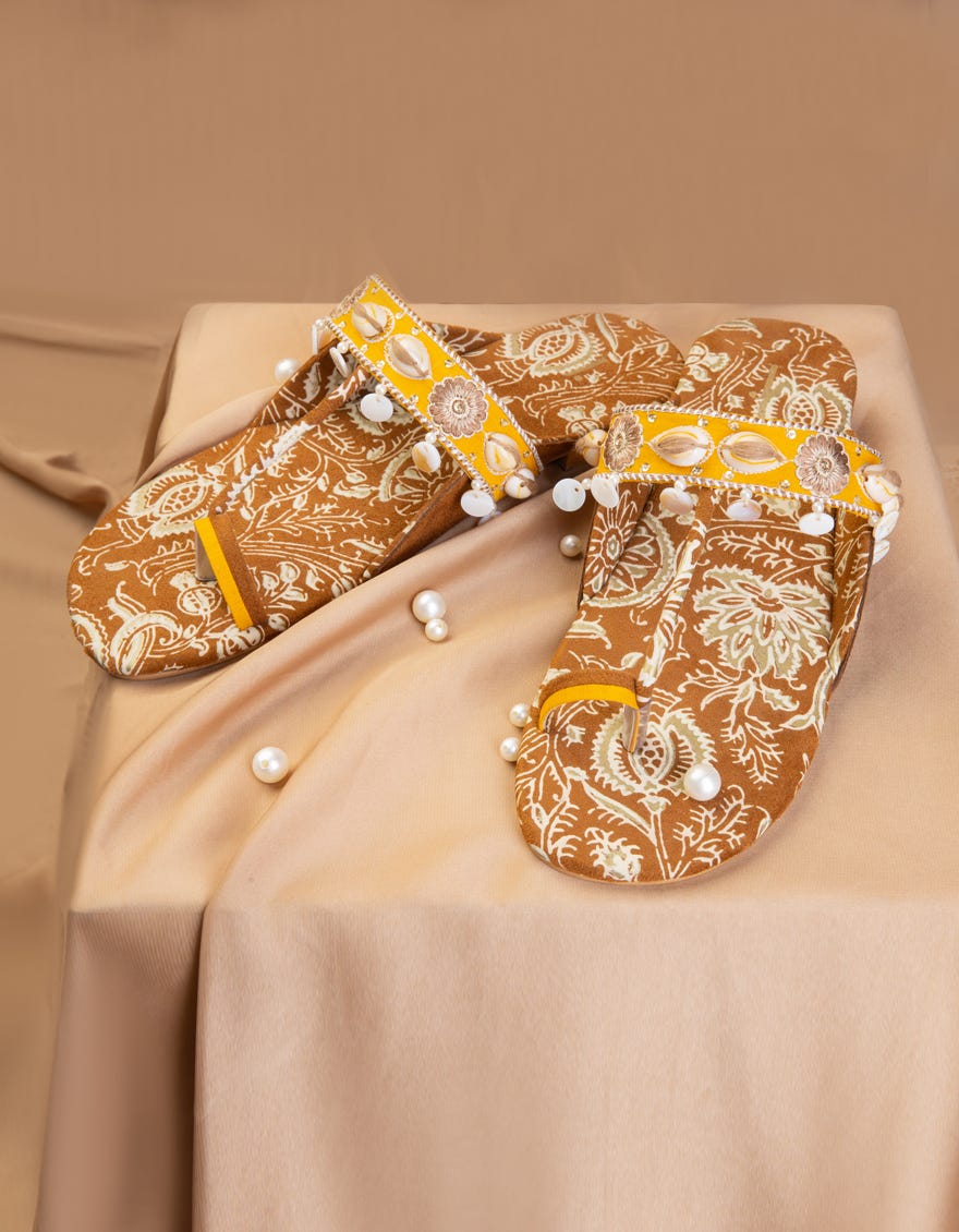 MUSTARD SUEDE KOLHAPURI CHAPPAL