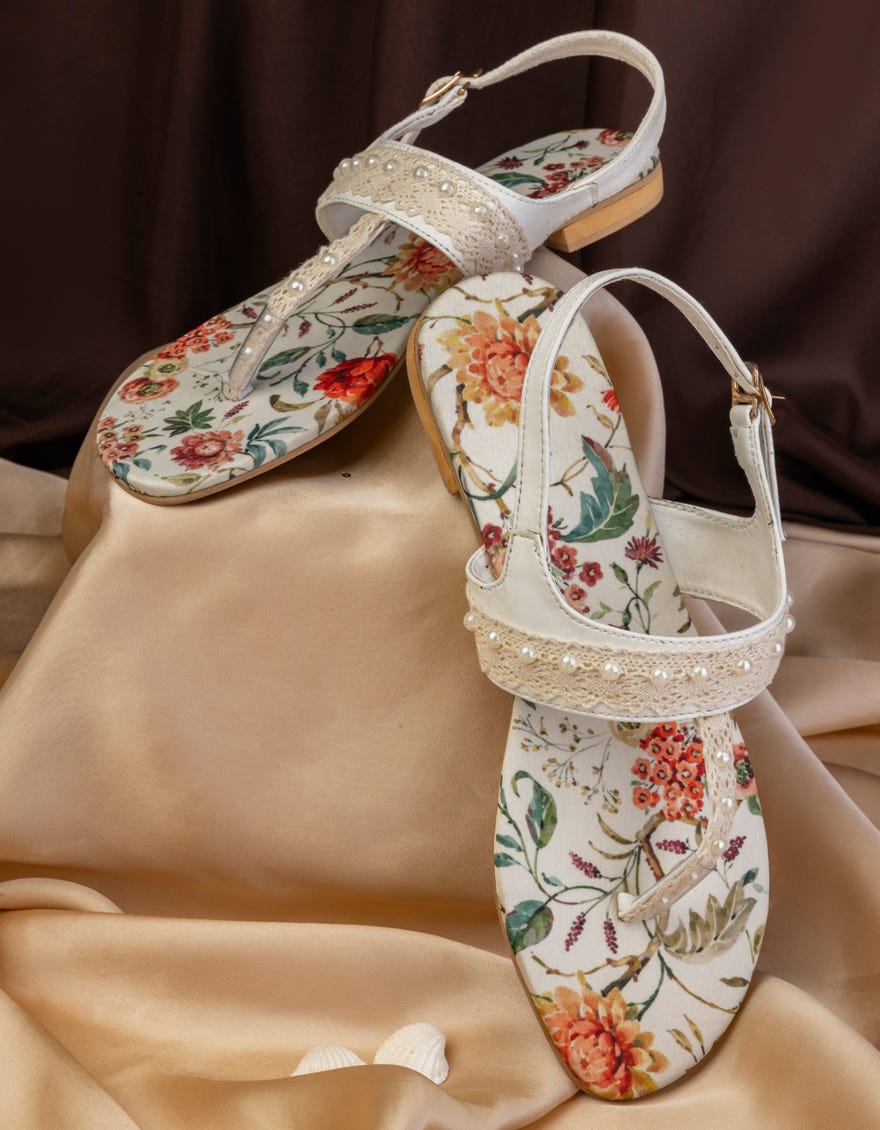 OFF WHITE BASIC CHAPPAL