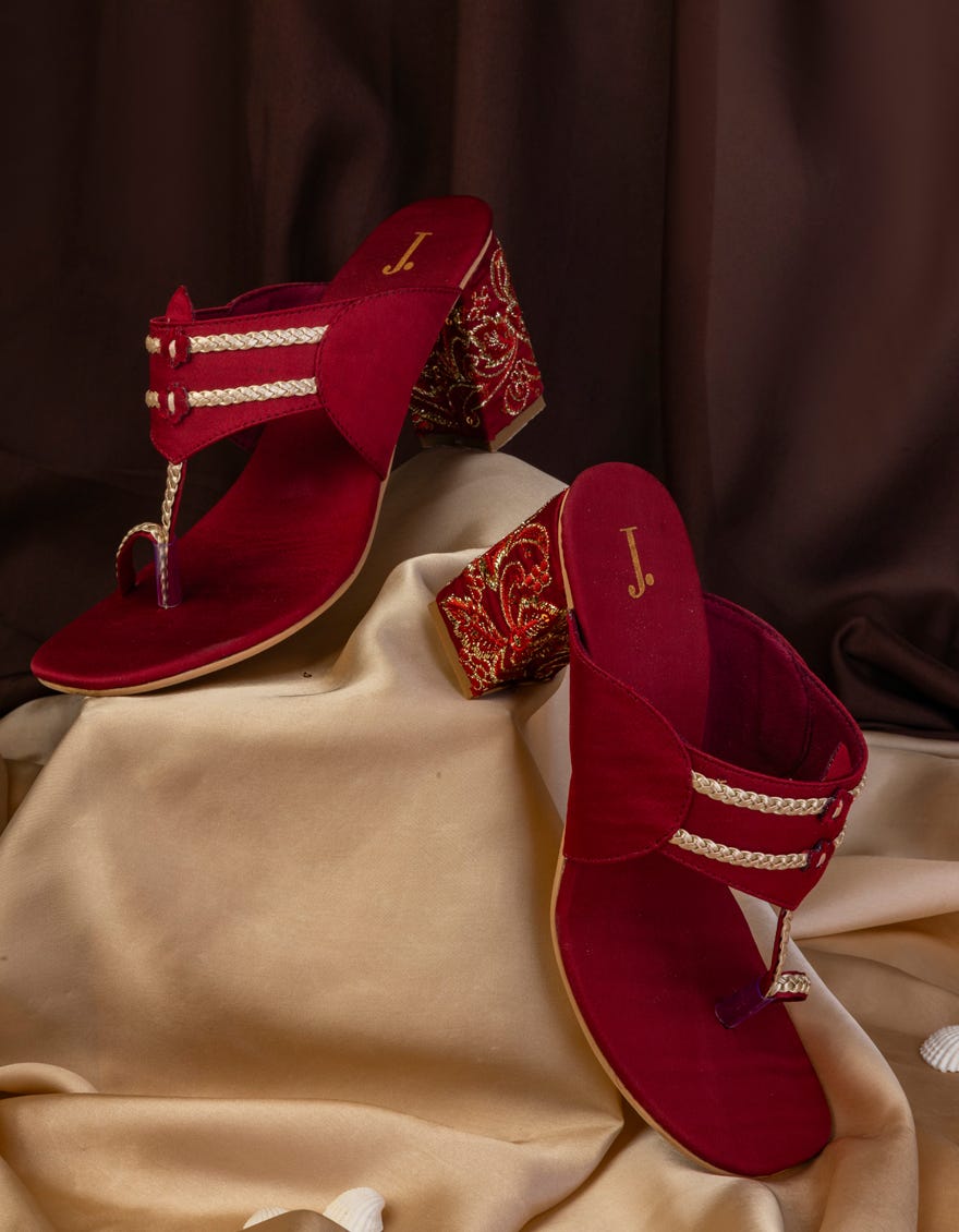 RED SEMI-FORMAL CHAPPAL