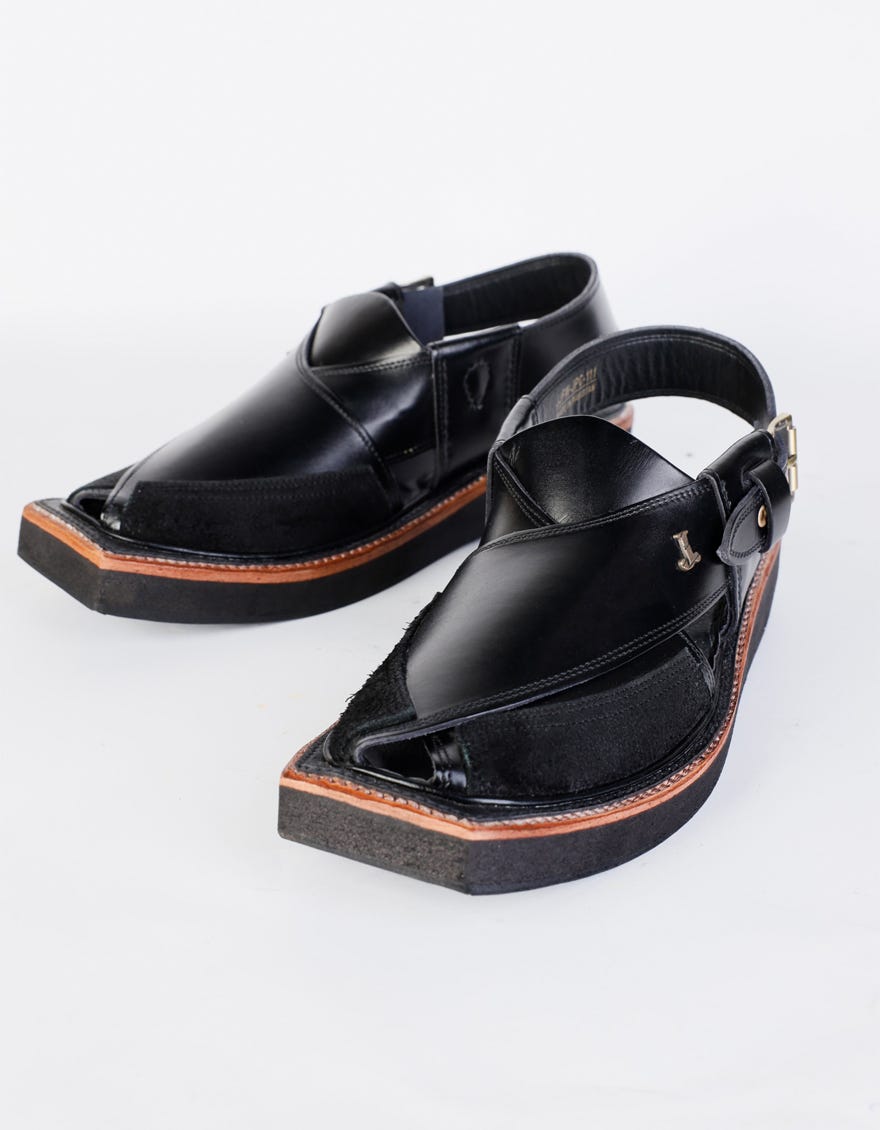 shiny-black-plain-peshawari-sandals-jpc111kcza