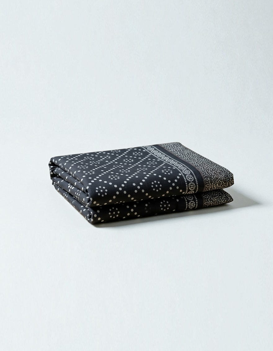 black-lawn-stitched-saree-jsr24502s