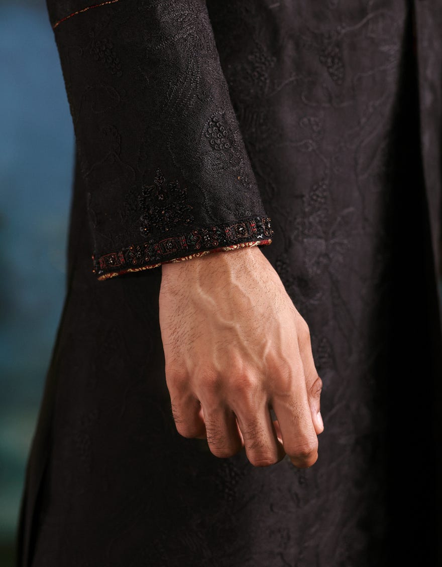 black-sherwani-jjsw593