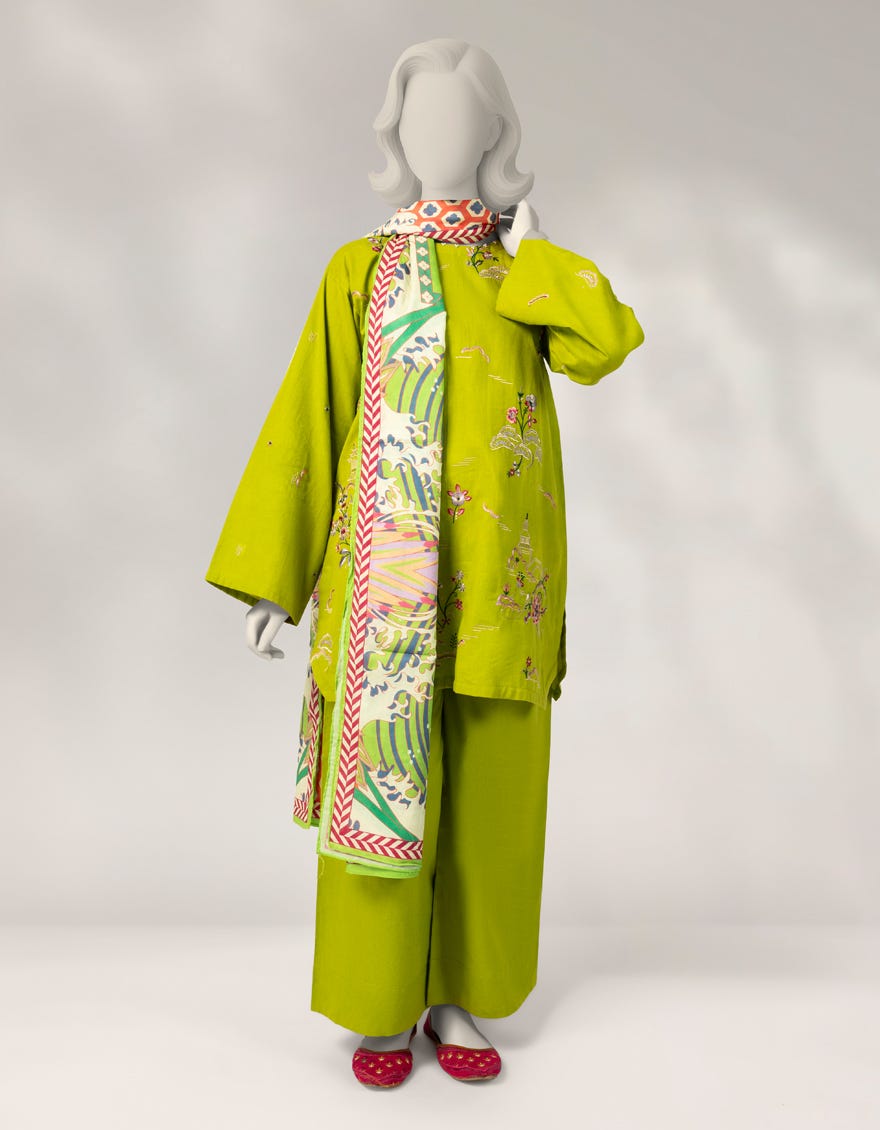 green-cambric-embroidered-3pc-stitched-jtp25634s