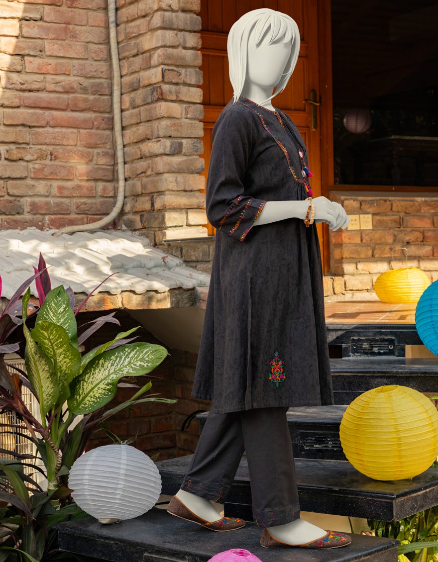 BLACK TEXTURED EMBROIDERED 2PC | JGK-S-JTST-25-412