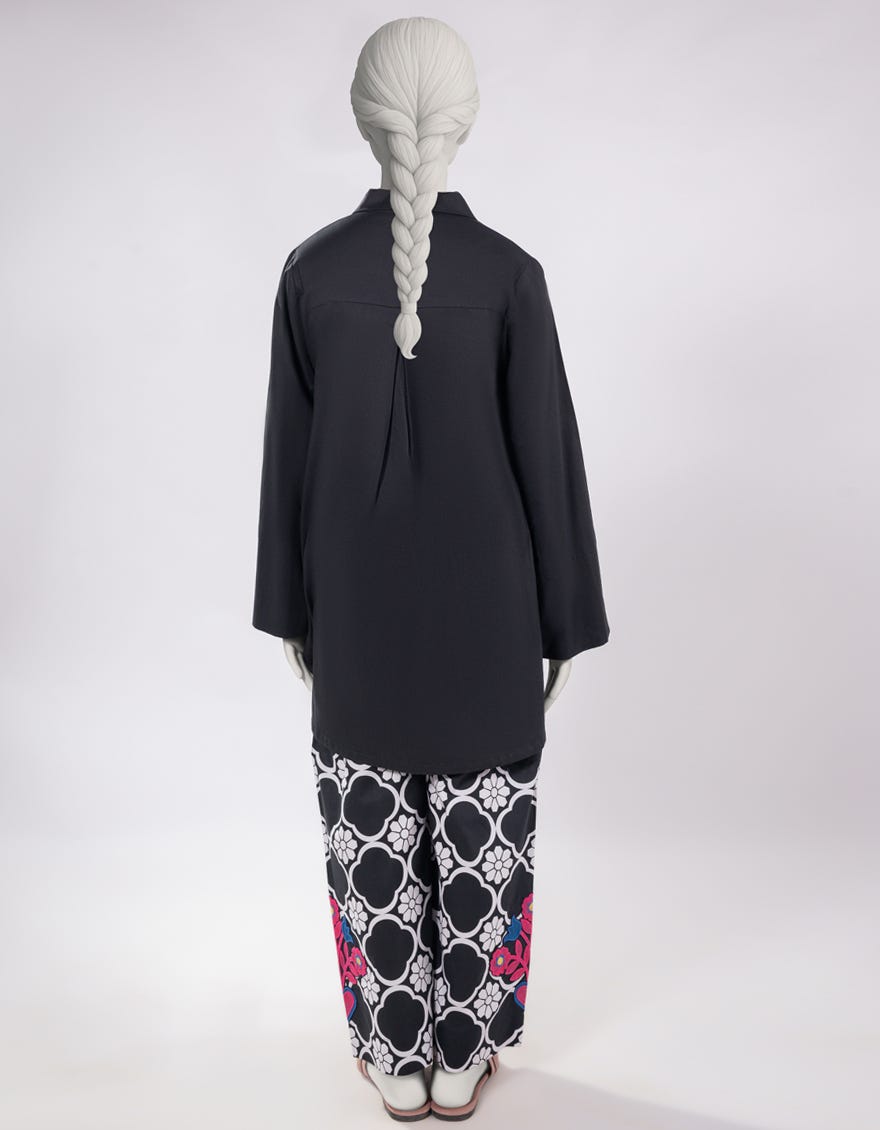 black-lawn-embroidered-2pc-jtst25463s