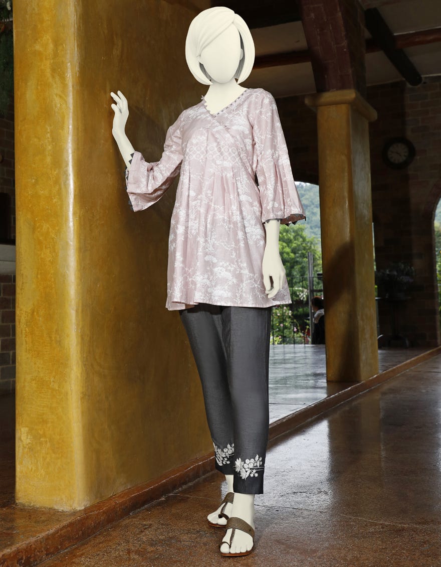 jygk-w-jwt-19-3207-fb-chantilly