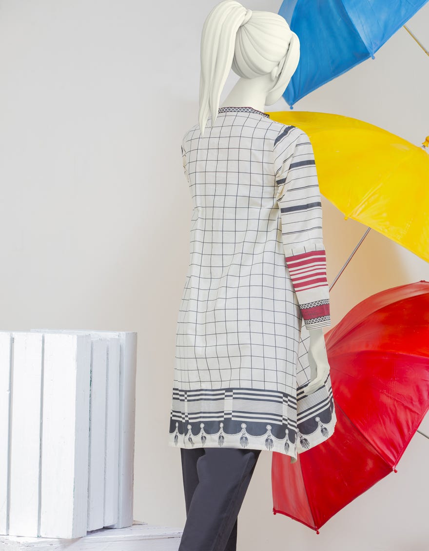 19-4001-fb-check-n-tassels