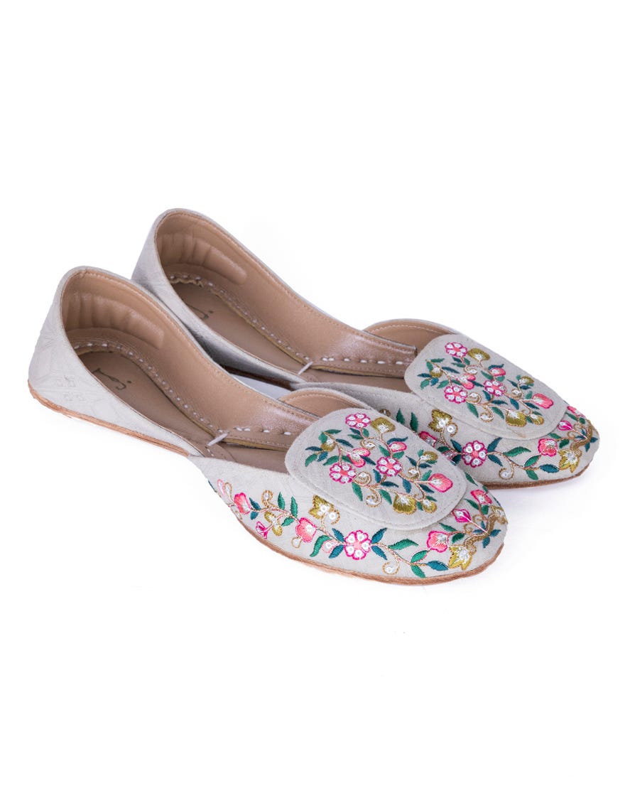 GREY KHUSSA | JJ-LKH-22-015