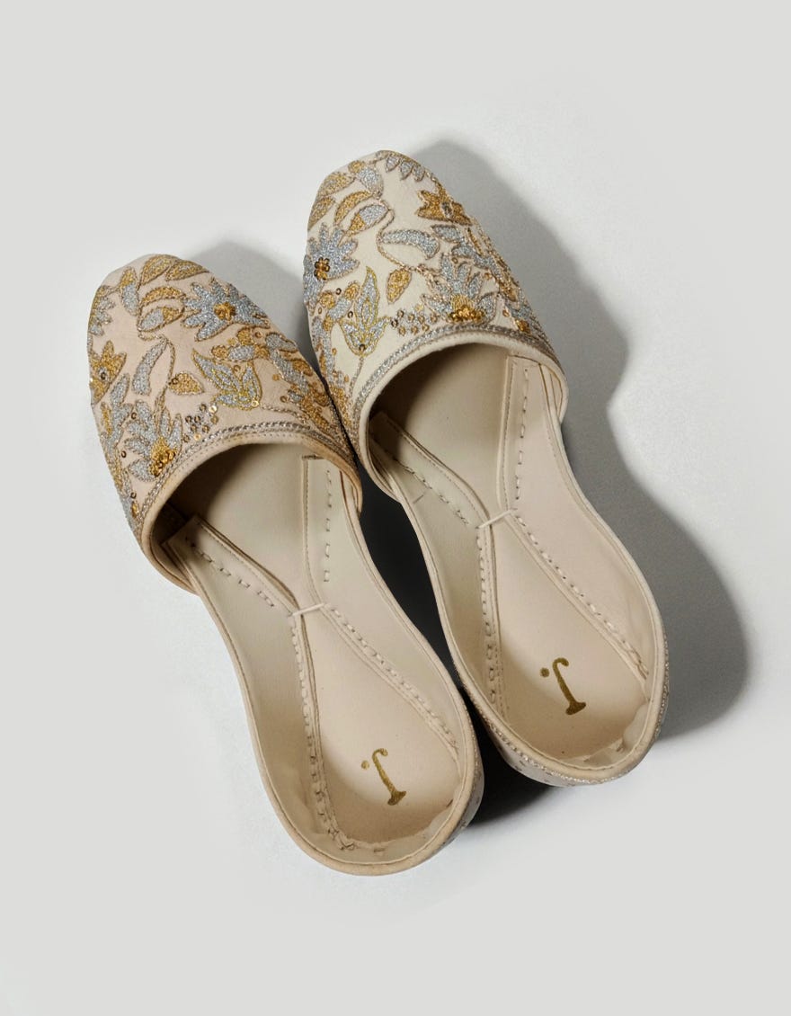 off-white-khussa-jj-lkh-23-025