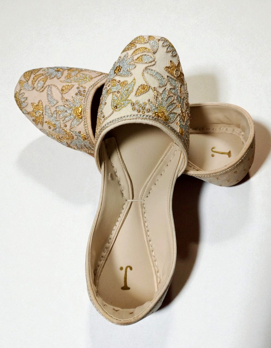 off-white-khussa-jj-lkh-23-025