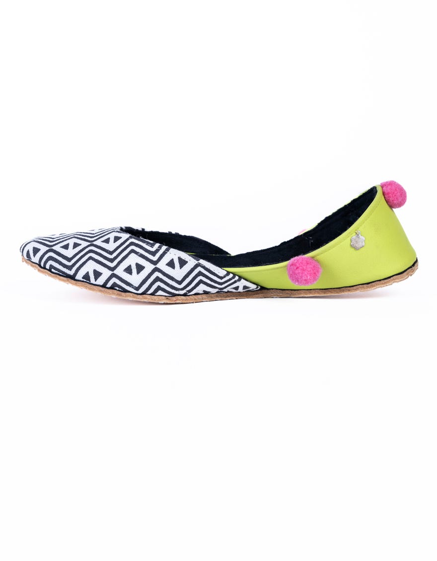 Black Canvas Women Footwear | Jj-Lkh-24-303