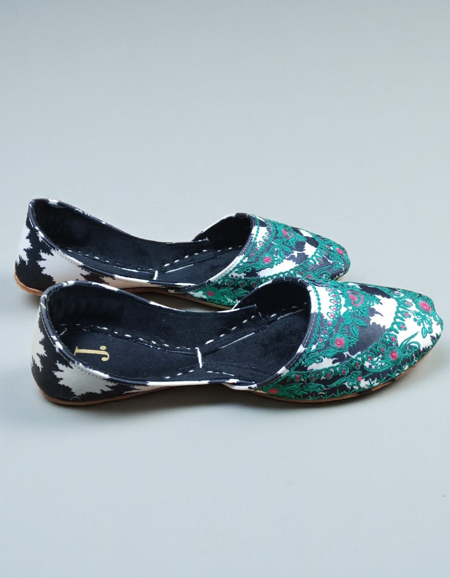 BLACK-WHITE KHUSSA | JJ-LKH-24-323