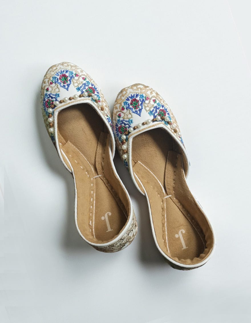 WHITE KHUSSA | JJ-LKH-24-324