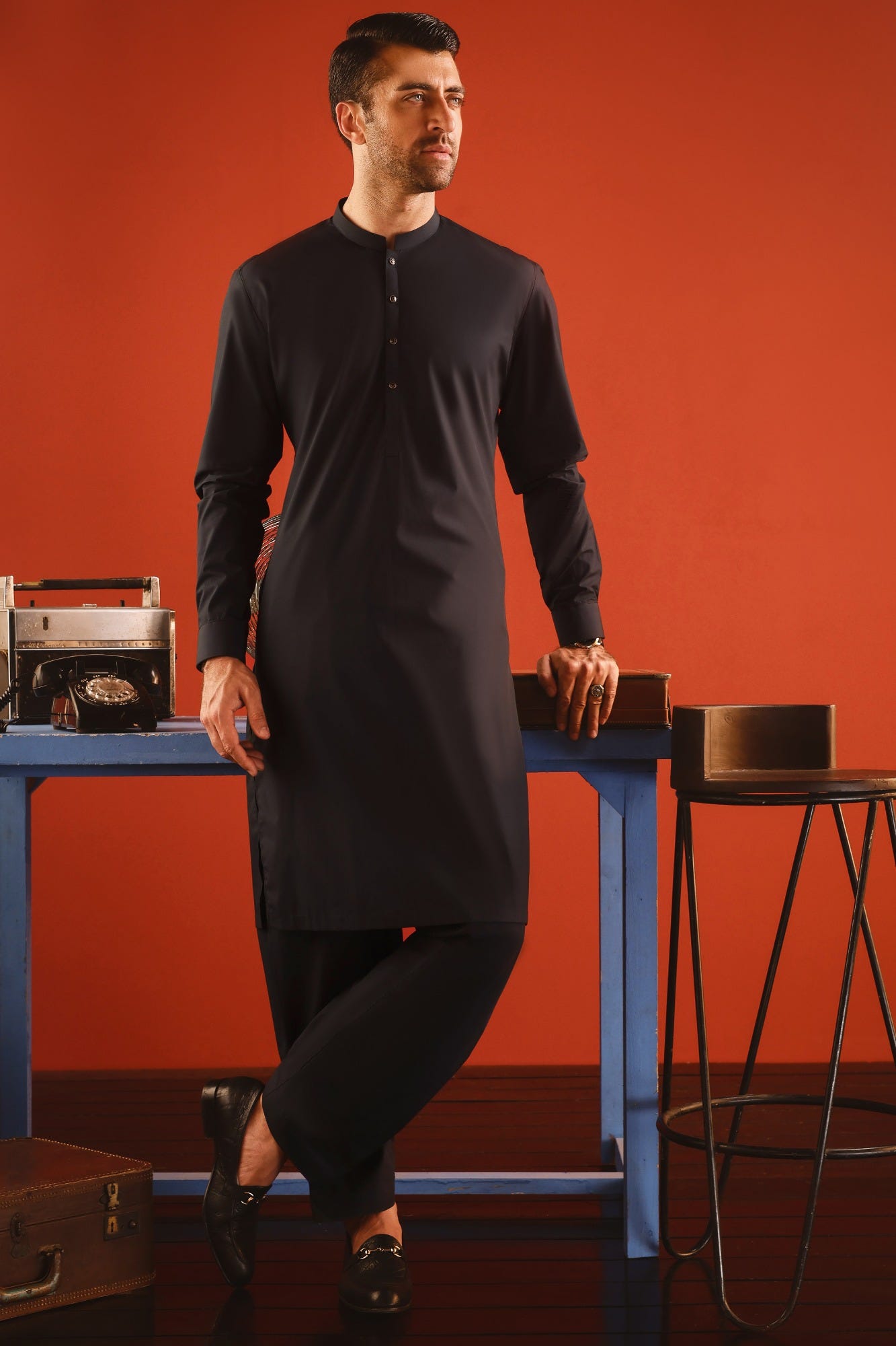 MEXICO - DEEP NAVY COTTON KAMEEZ SHALWAR