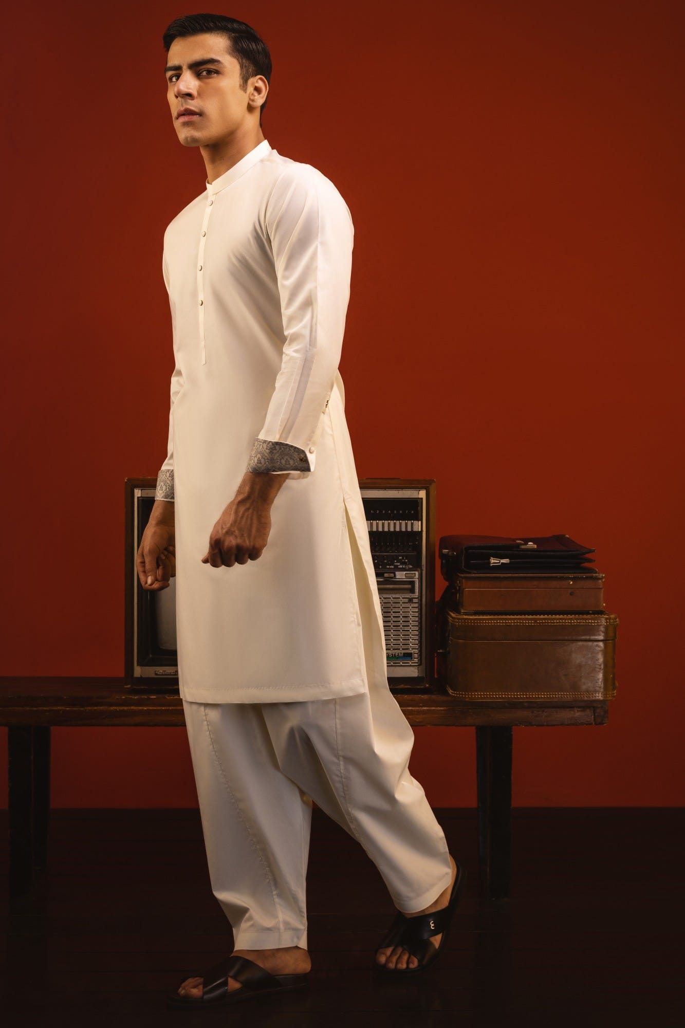 MEXICO - OFF WHITE COTTON KAMEEZ SHALWAR