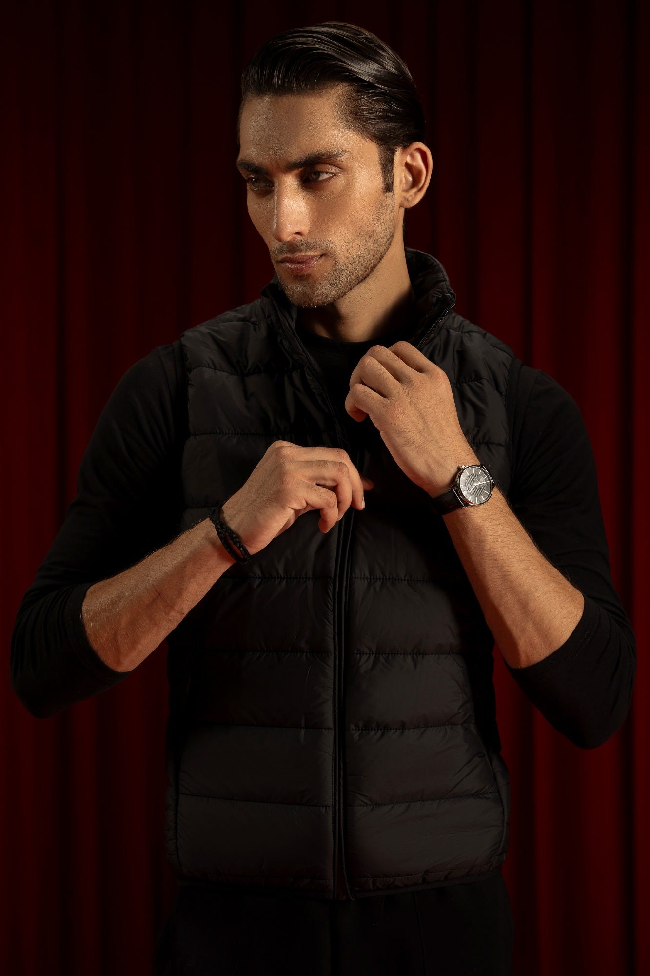 BLACK SLEEVELESS WINTER JACKET | CC-SWT-0027