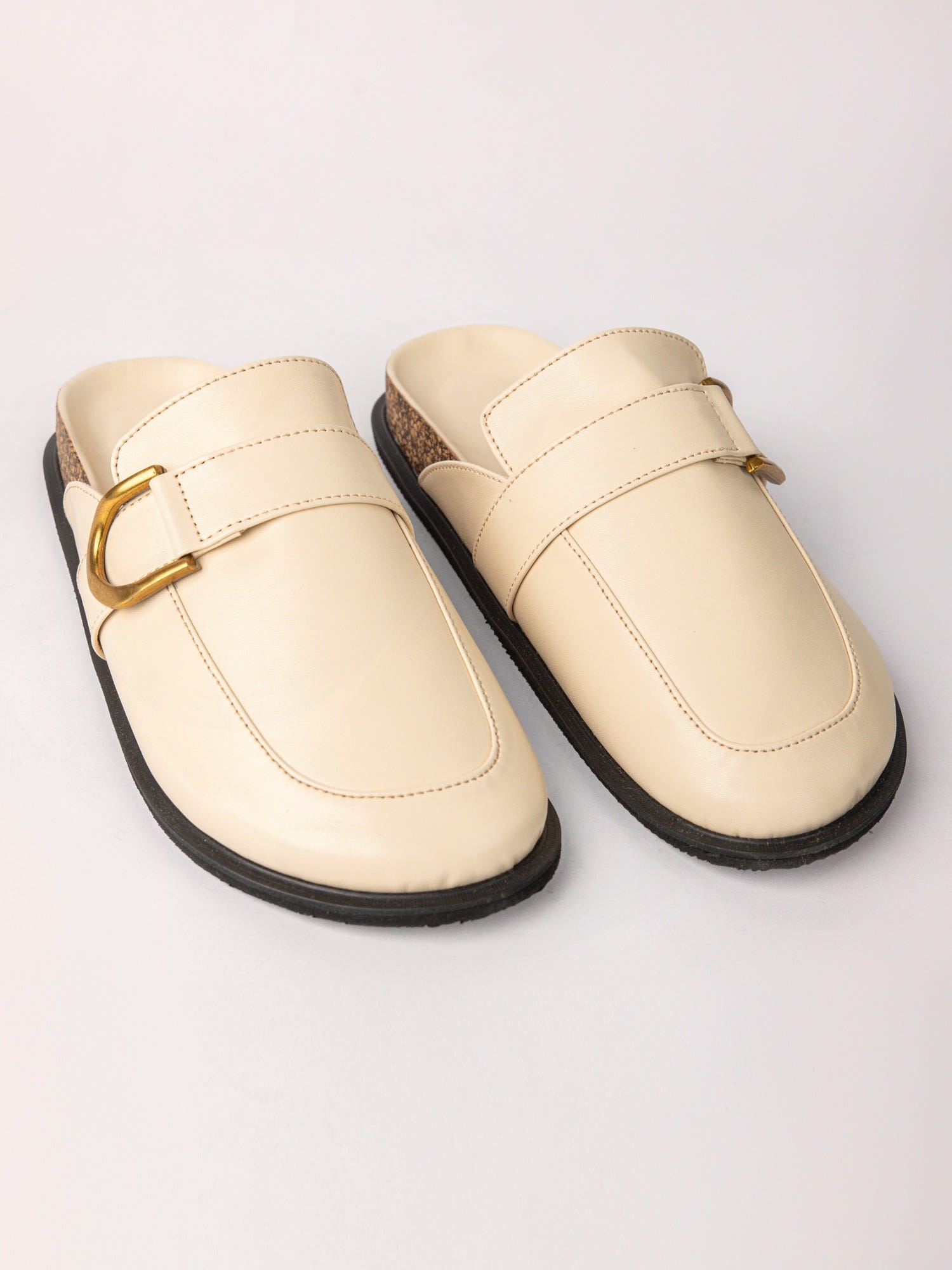 BEIGE CLOGS