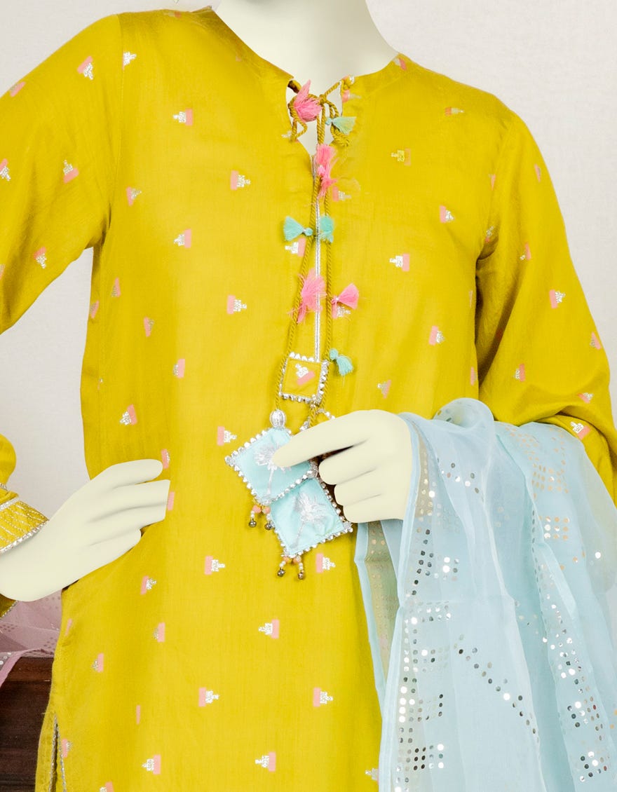 JGK-YGTL-S-635-22 FB/Nolakha-542