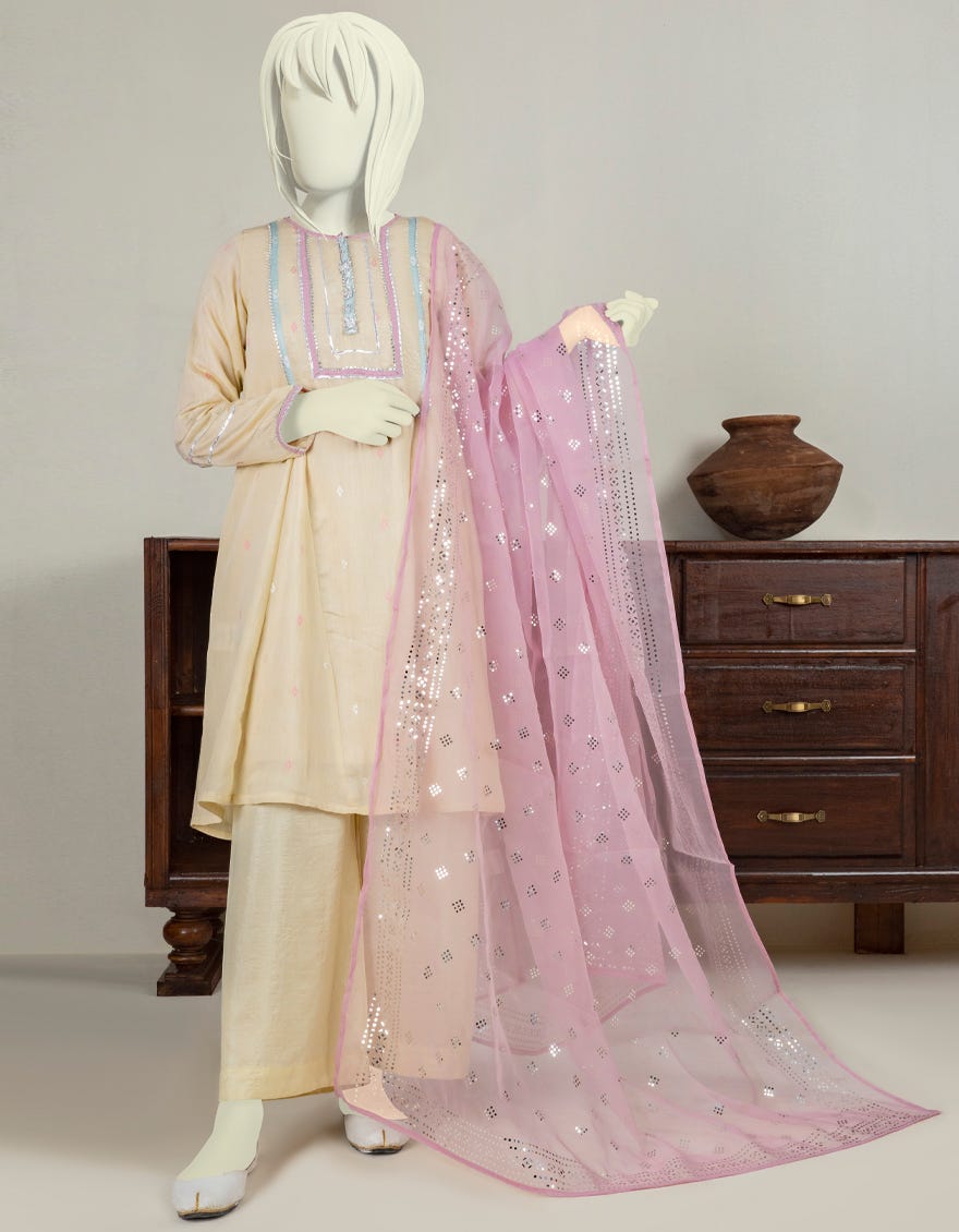 JGK-YGTL-S-636-22 FB/Noor Bano